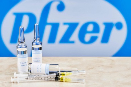 सर्दियों में बढ़ सकता है कोविड का खतरा, नई वैक्सीन से अमेरिका कर रहा पूरी तैयारी