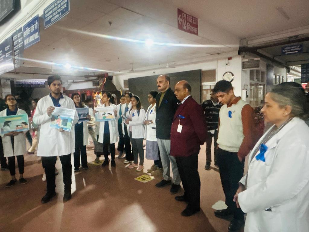 श्री महंत इन्दिरेश अस्पताल में एंटीबायोटिक दवाओं के संवेदनशील पक्ष को विशेषज्ञों ने समझाया