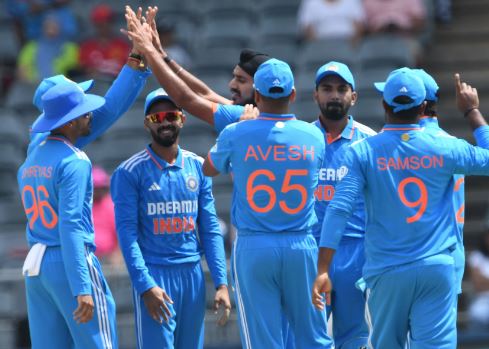 भारत ने दक्षिण अफ्रीका को वनडे सीरीज के पहले मुकाबले में आठ विकेट से हराया 