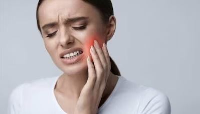 इन उपायों को करने से पाया जा सकता है असहनीय दांत दर्द में आराम